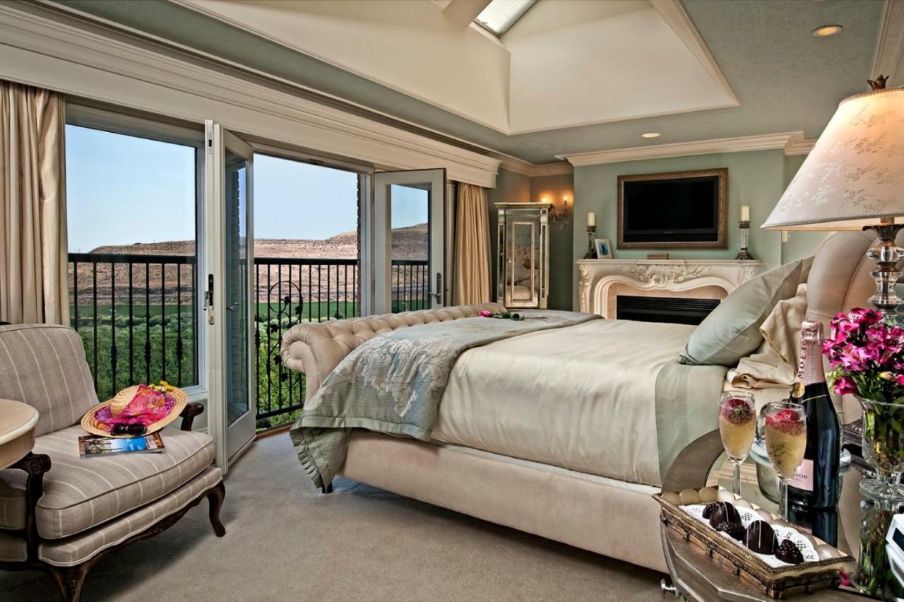 Bed and Breakfast Cameo Heights Mansion And The Vine Fine Dining Restaurant Touchet Exterior foto