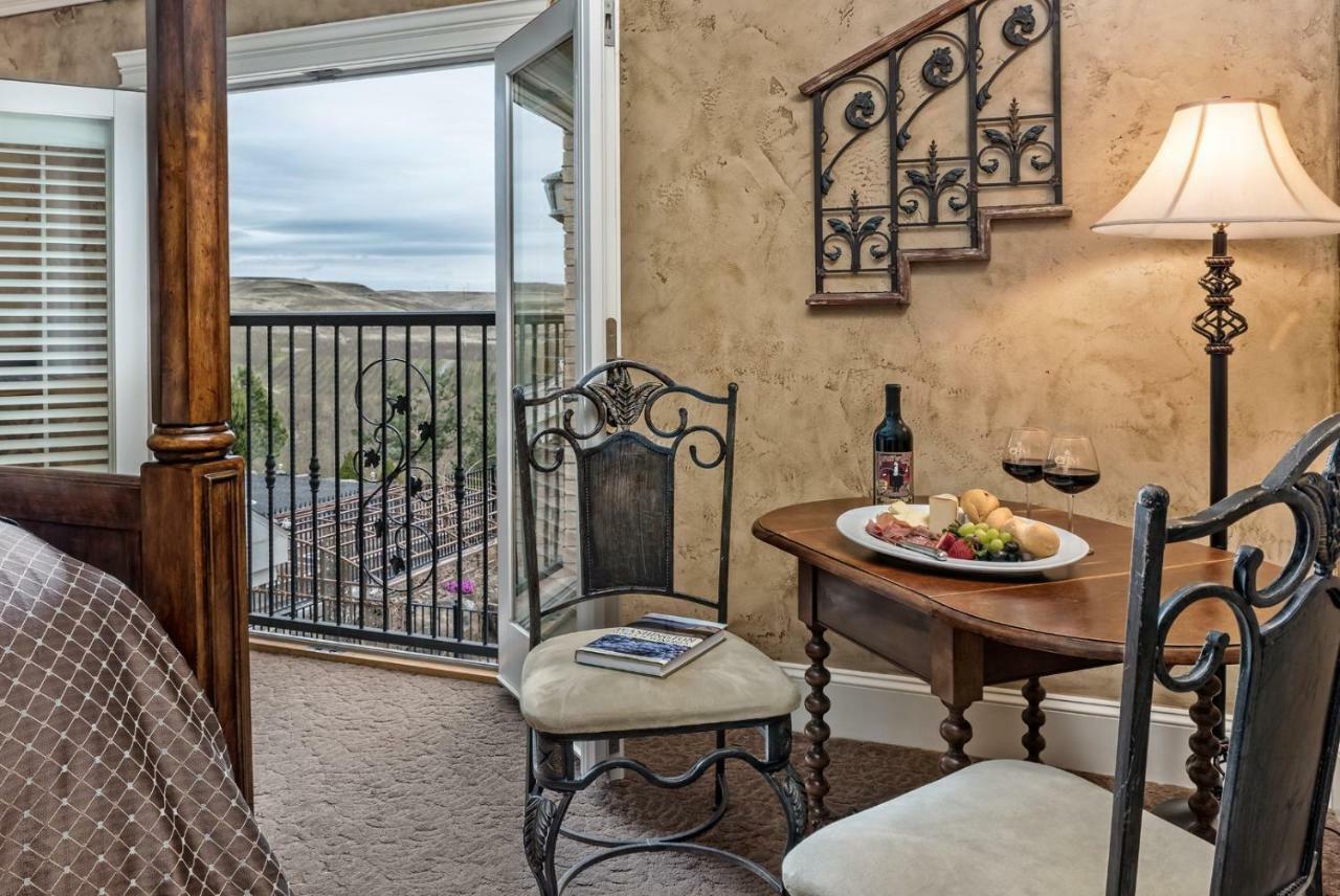 Bed and Breakfast Cameo Heights Mansion And The Vine Fine Dining Restaurant Touchet Exterior foto
